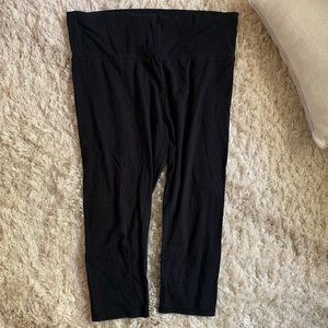 No Boundaries Capri Leggings